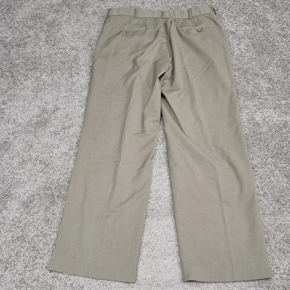 Stafford Travel Mens Classic Fit Khaki Tan Dress Pants 36x30 Flat Front Slacks